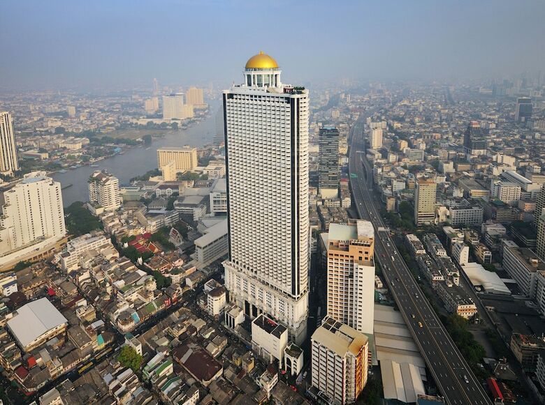 Hotel Tower Club At Lebua (The World?s First Vertical Destination)
