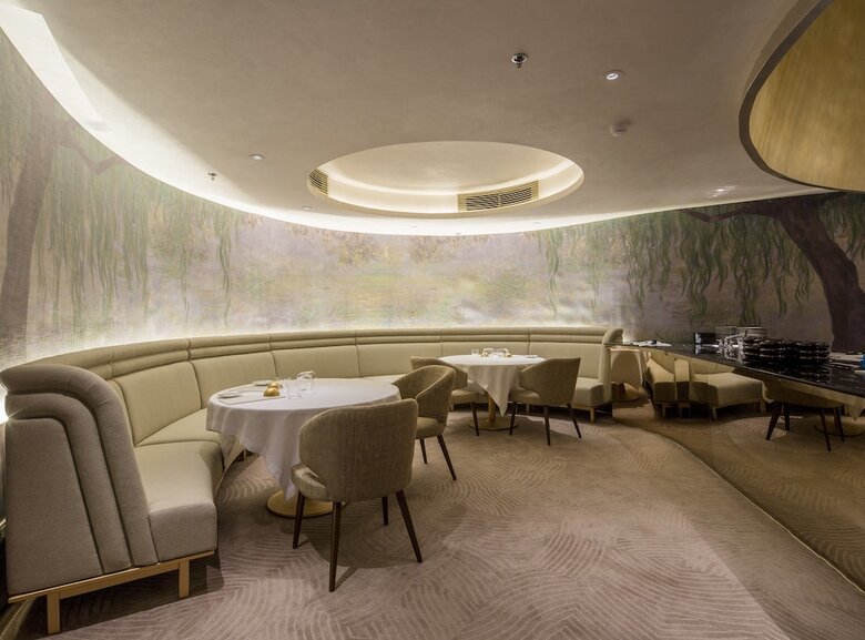 Hotel Tower Club At Lebua (The World?s First Vertical Destination)
