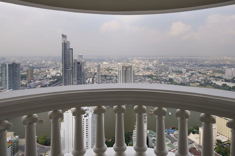 Hotel Tower Club At Lebua (The World?s First Vertical Destination)