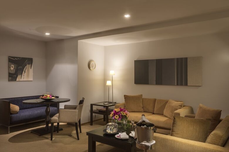 Hotel Tower Club At Lebua (The World?s First Vertical Destination)