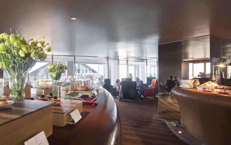 Hotel Tower Club At Lebua (The World?s First Vertical Destination)