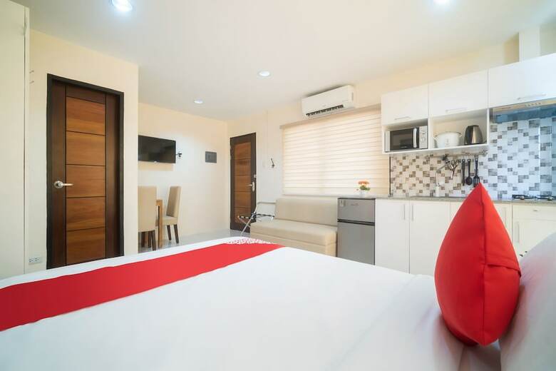 Hotel Oyo 199 Solange Apartelle