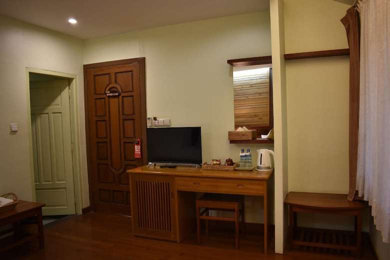 Paradise Hotel Nyaung Shwe
