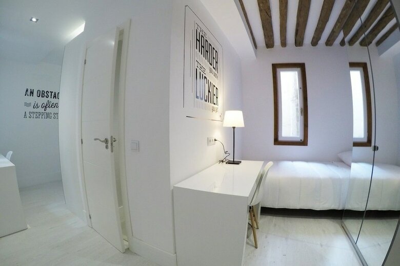 Hostal Mi Casa Inn - Residencia Gran V�a
