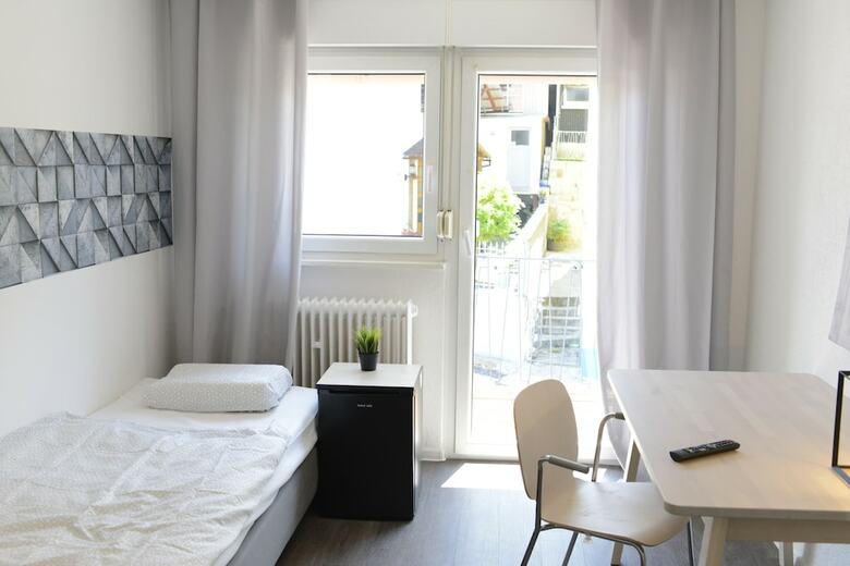 Pforzheim Ferienhaus 24-7
