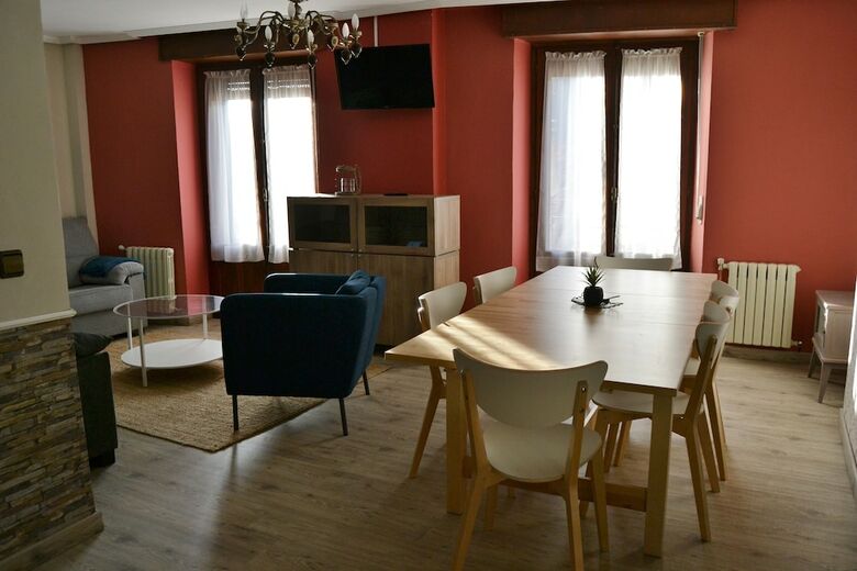 Pension Tres Puentes Anguiano