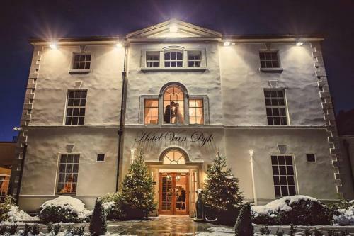 Hotel Van Dyk By Wildes