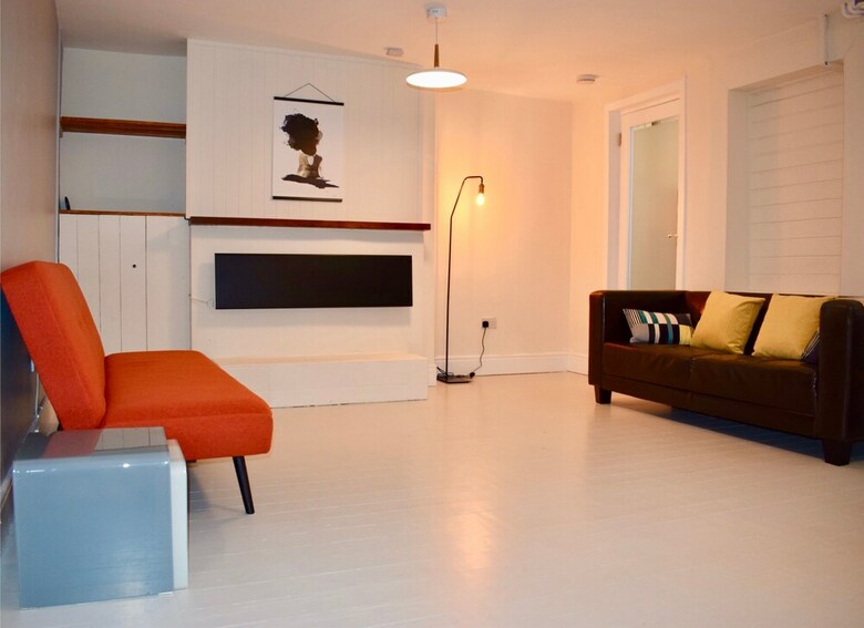 Apartamentos Renovated 3 Bedroom Home
