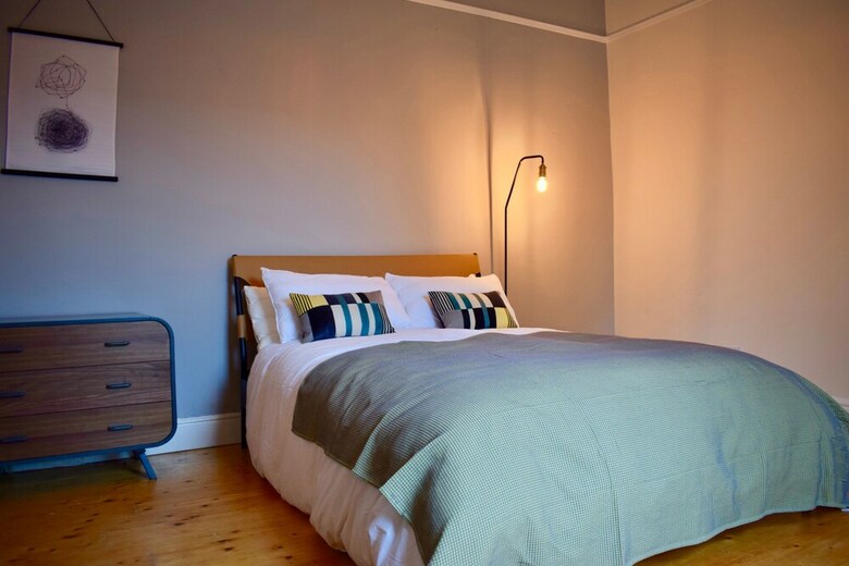 Apartamentos Renovated 3 Bedroom Home