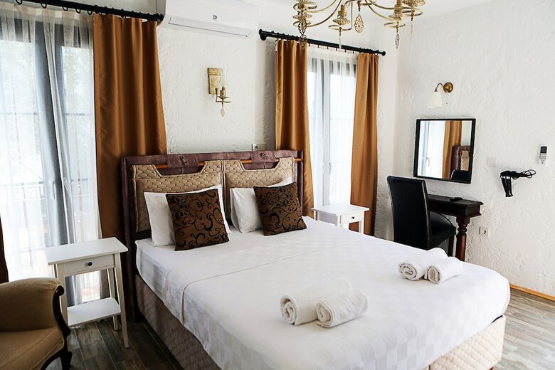 Alacat? Albatross Hotel