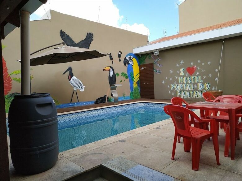 Hostal Hostel Portal Do Pantanal Cg