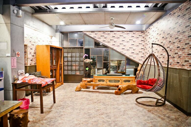 Hotel Fun Shuili B&B