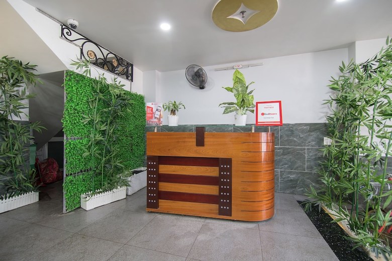 Hotel Reddoorz Plus @ Huynh Tan Phat
