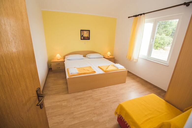Apartments Lidija Palit