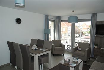 Apartamentos Holiday Suites Bray - Dunes Margats