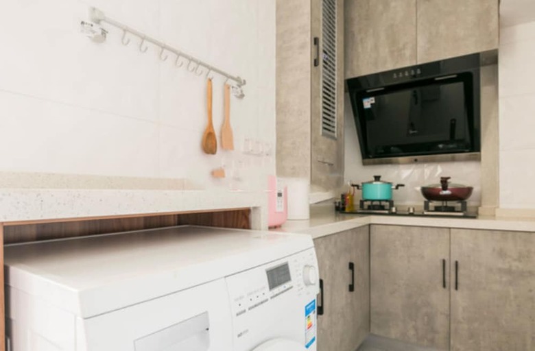 Lazy Apartment Tongji University Branch