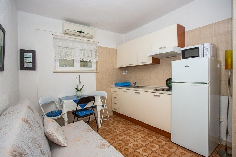 Apartments Ante Orebic