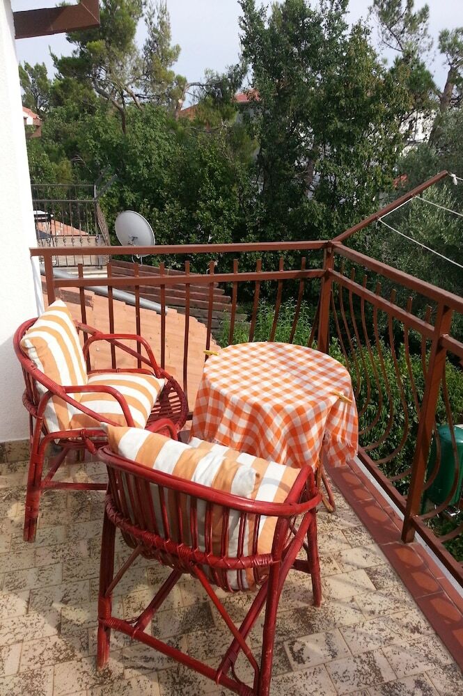 Holiday House Mira