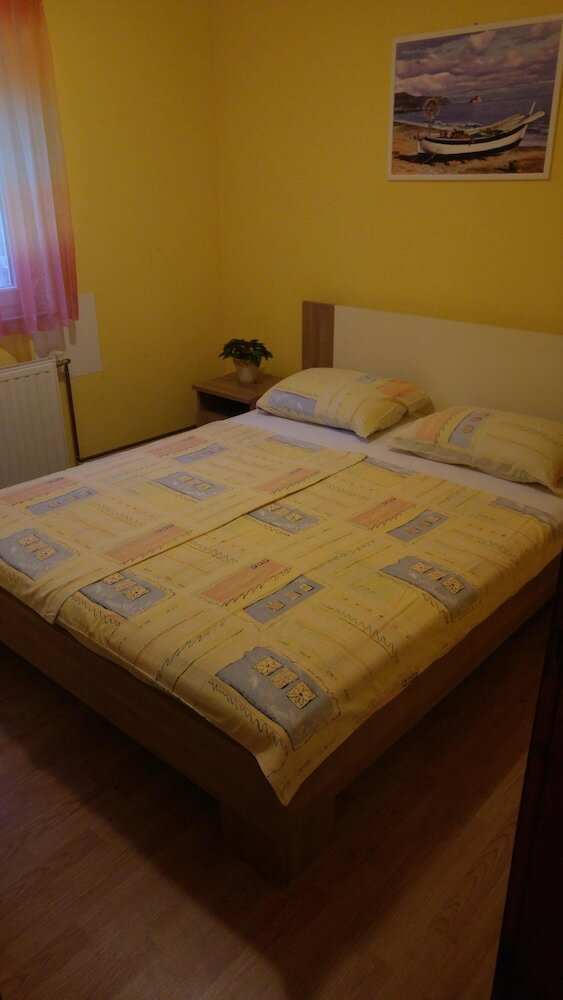Apartments Vedrana