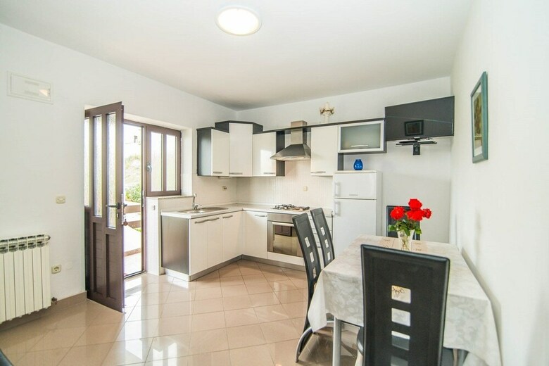 Apartments Valenti? 1304 Pag