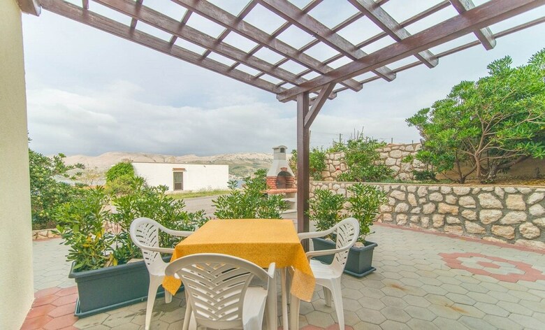 Apartments Valenti? 1304 Pag