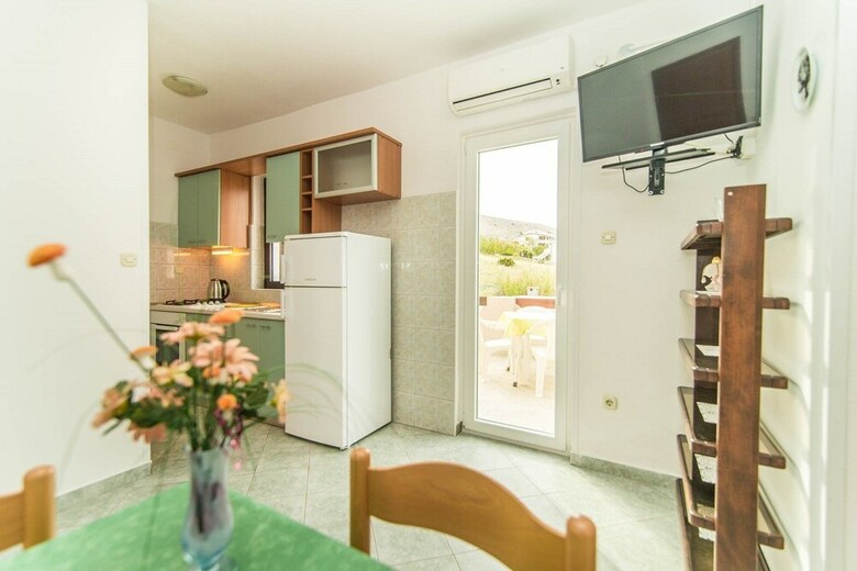 Apartments Valenti? 1304 Pag