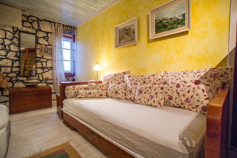 Apartamentos Holiday House Mirna Lozisca