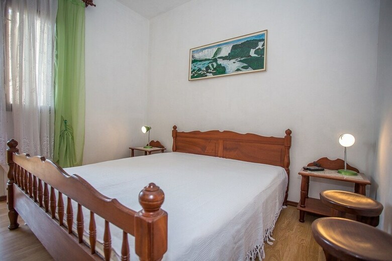 Apartments And Rooms Anita