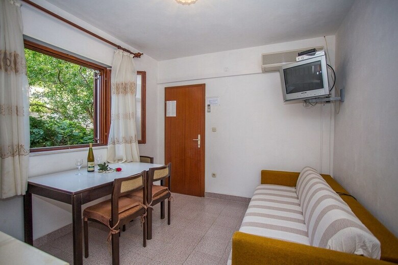 Apartments And Rooms Anita