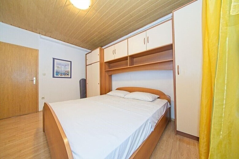 Apartment Diana Postira / Two Bedroom A1
