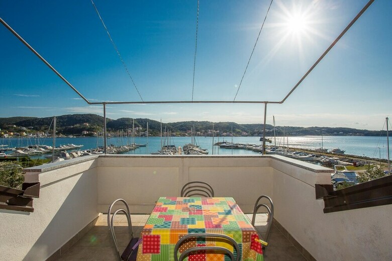 Apartment Tomulic / Two Bedroom A1