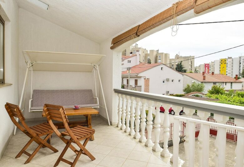 Apartment Vilma / Three Bedroom