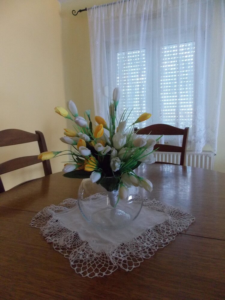 Apartment Miljenko Vrbnik / Two Bedrooms Nina