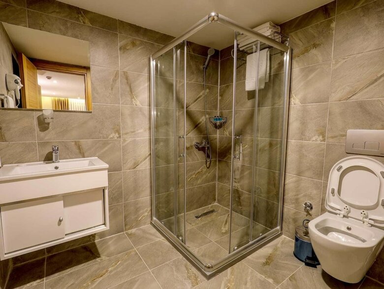 Hotel Grand Elmira Suites