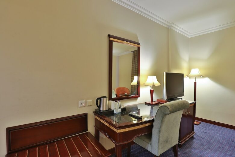 Capital O 237 Andalusia Hotel