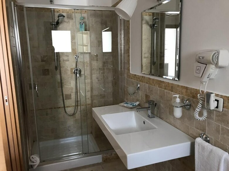 Guest House B&B Pietra Bianca