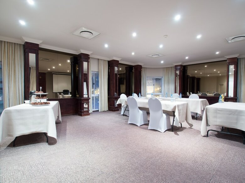 The Albany Hotel