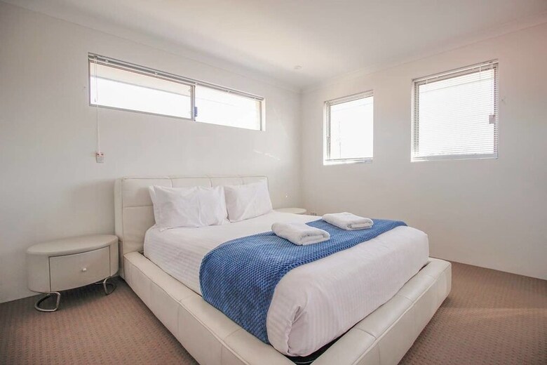 Osborne Park Home (Osborne Park Home)
