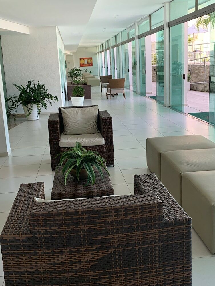 Apartamentos Luxor Tamba�