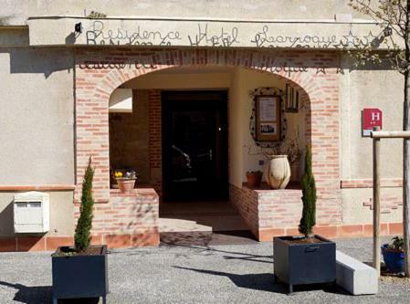 Hotel H�tel R�sidence Larroque