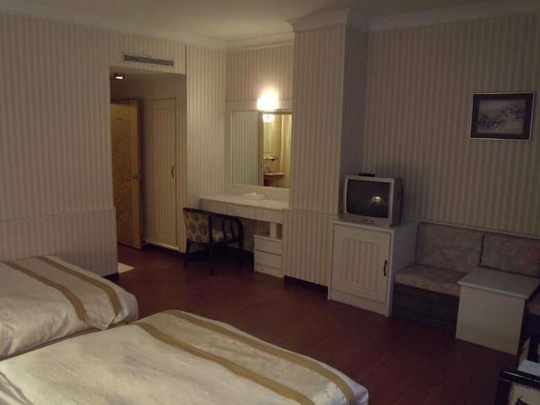 Chung Shan Business Hotel