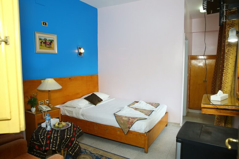 Rezeiky Hotel And Camp Luxor