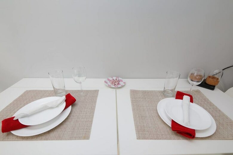 Lovely Apartment 10mins From Beach, 2mins To Mall