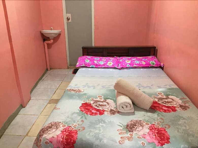 Hotel Gracia's Budget Inn