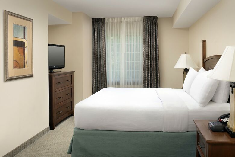 Hotel Staybridge Suites North Brunswick