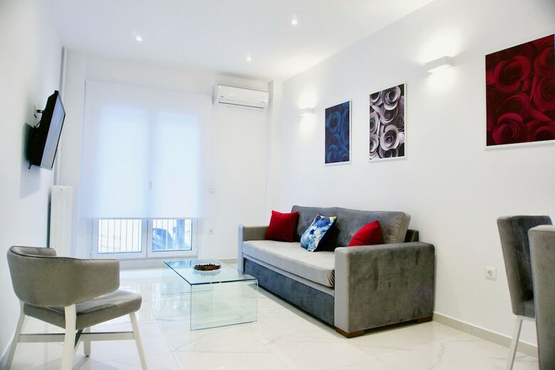 Apartamentos Sophisticated Modern Apt In Athens