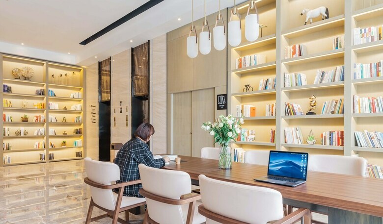 Atour Hotel Zhongshan Square Dalian