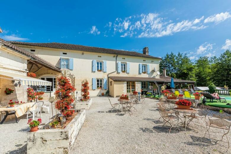 Bed & Breakfast Chambres D'h�tes La Charrue