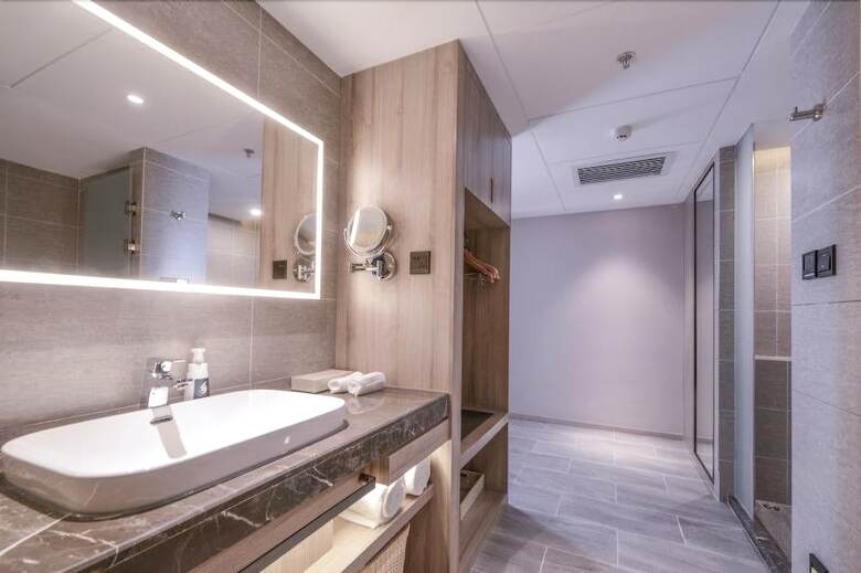 Atour Hotel Time Square Lianyungang