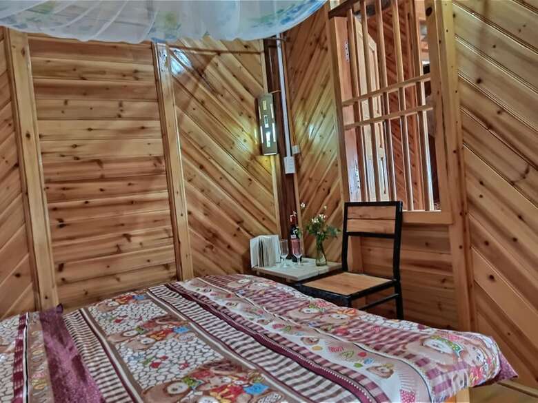 Hostal Lenh Family House